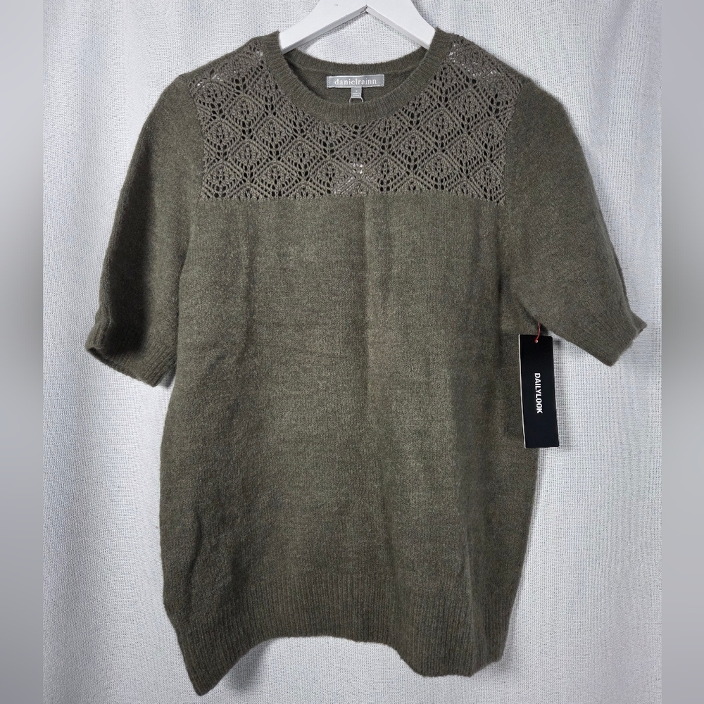 NWT Daniel Rainn Pullover Short Sleeve Green Sweater Crochet Neck Women's S